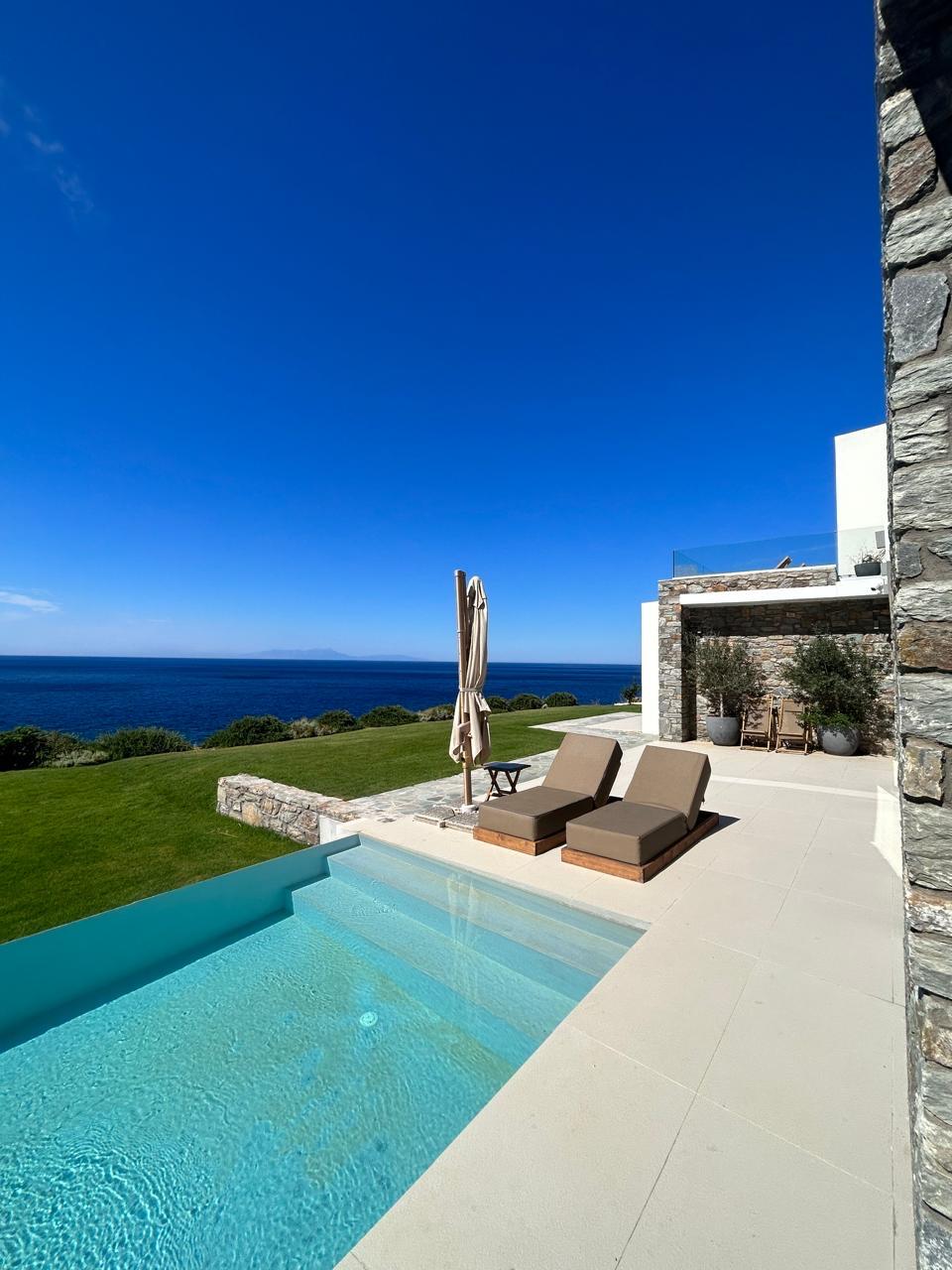 Sun terrace with chaises